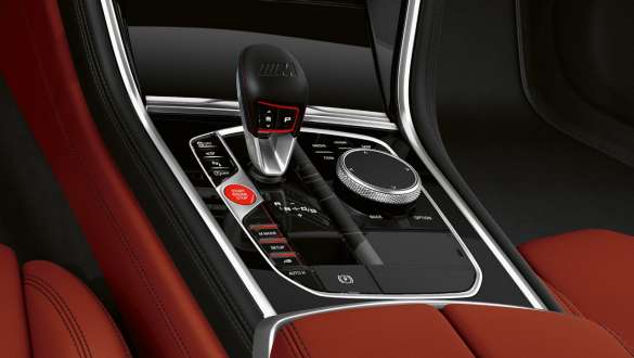 8-stopniowa sportowa skrzynia Steptronic z Drivelogic.