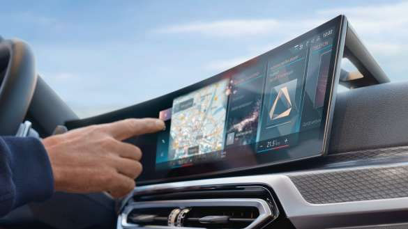 Zakrzywiony wyświetlacz BMW.